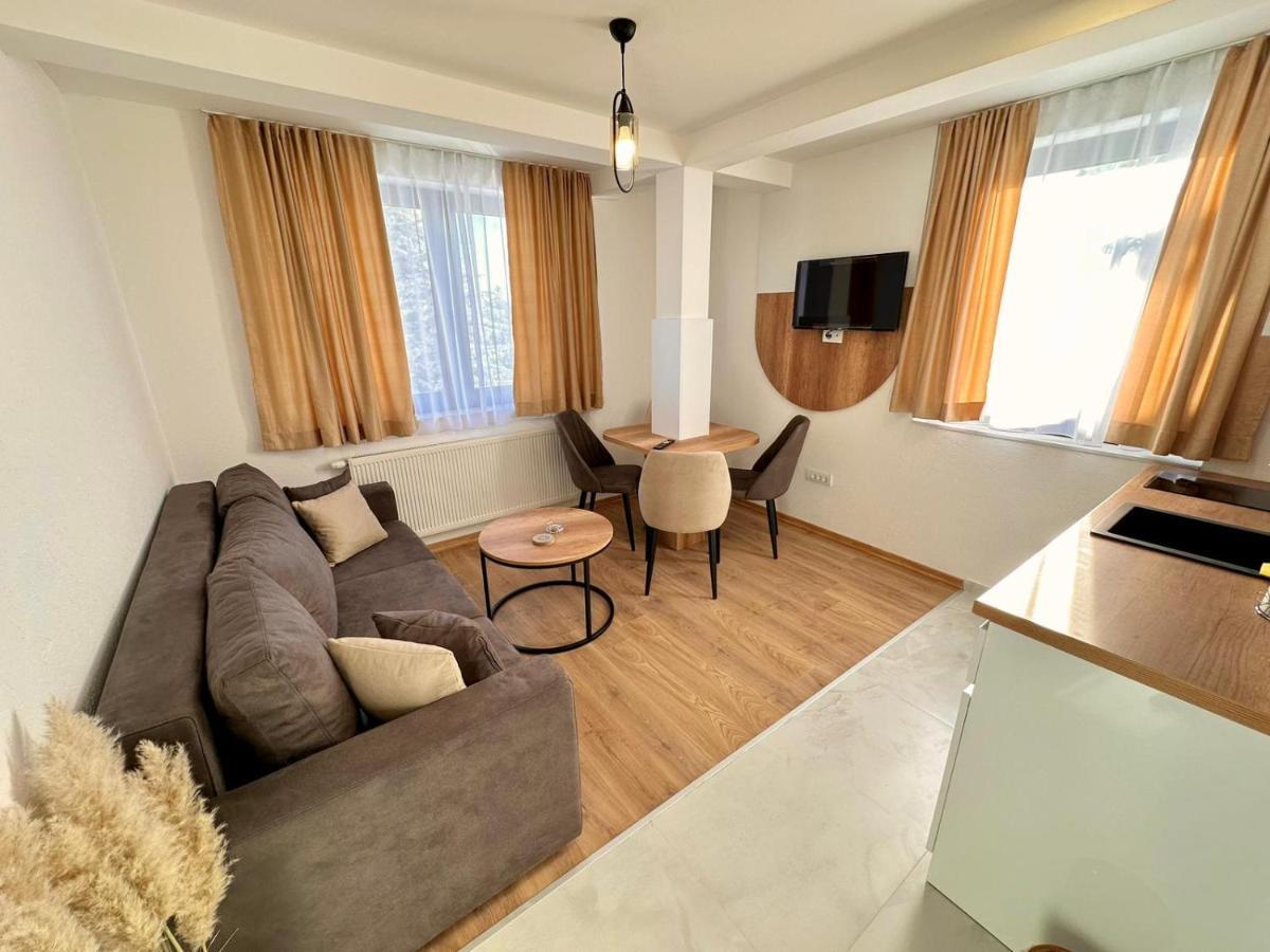Apartment Ris *