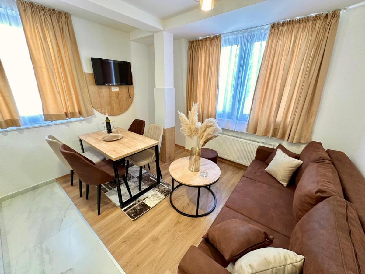 Apartment Ris