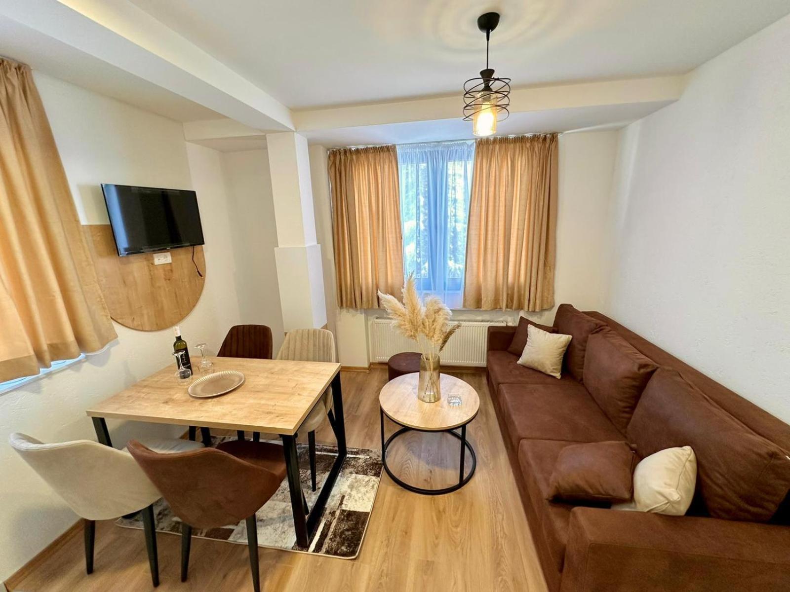 Apartment Ris